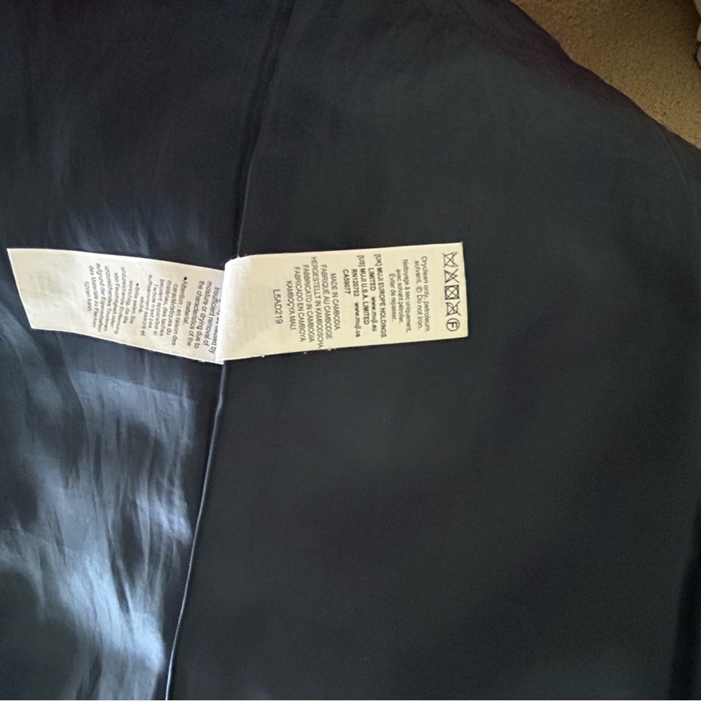Women's Navy Quilted Puffer Coat - Picture 6 of 7
